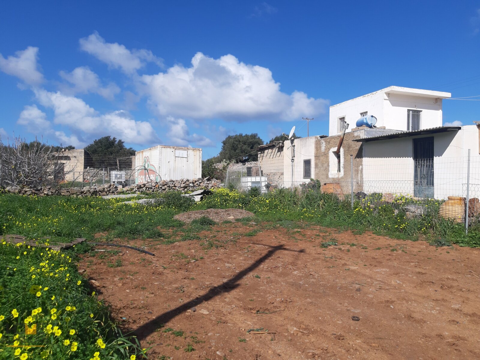 220 sqm plot in the seaside hamlet of Vlichadia