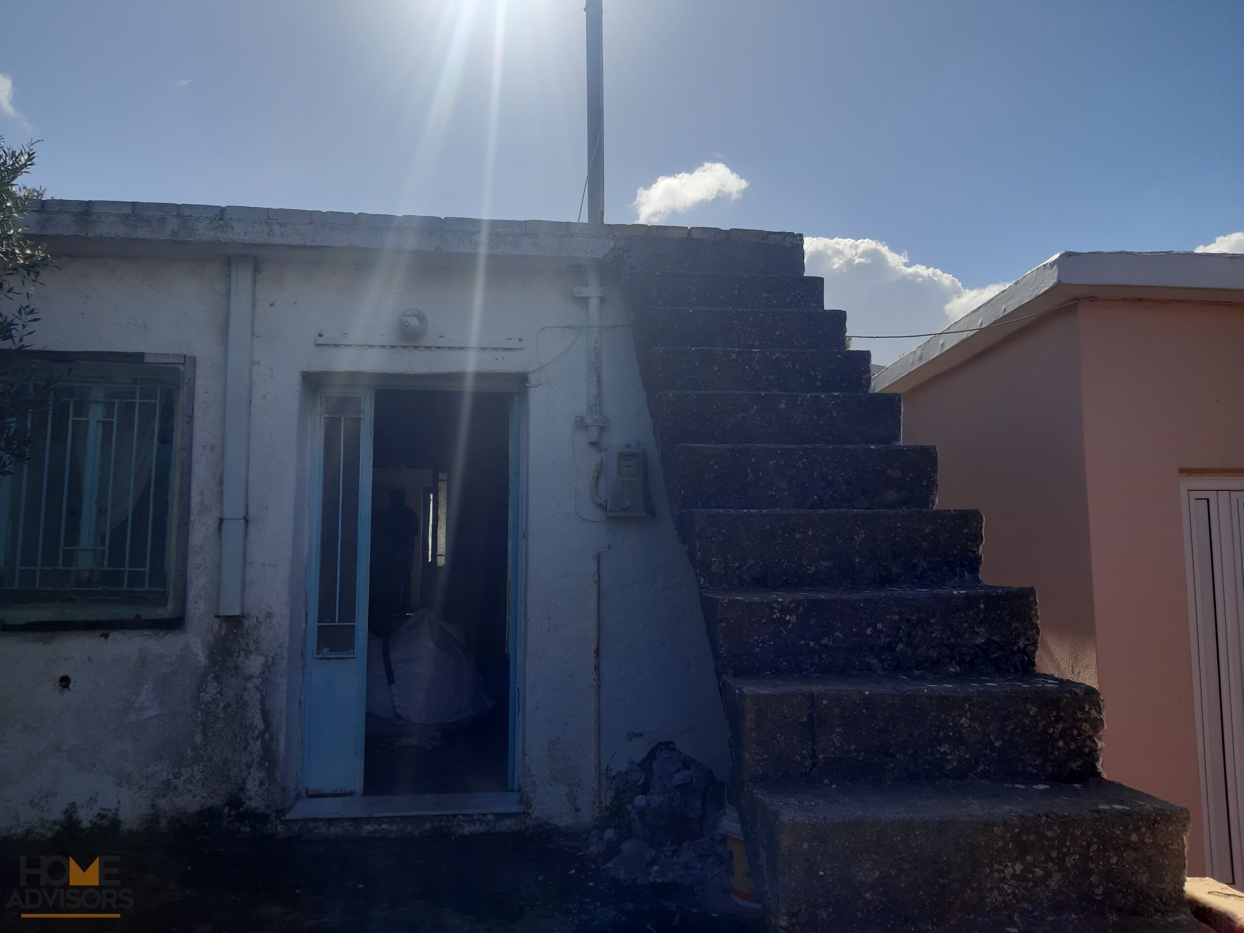 Abandoned house in Crete