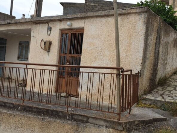 Old house in Shinokapsala