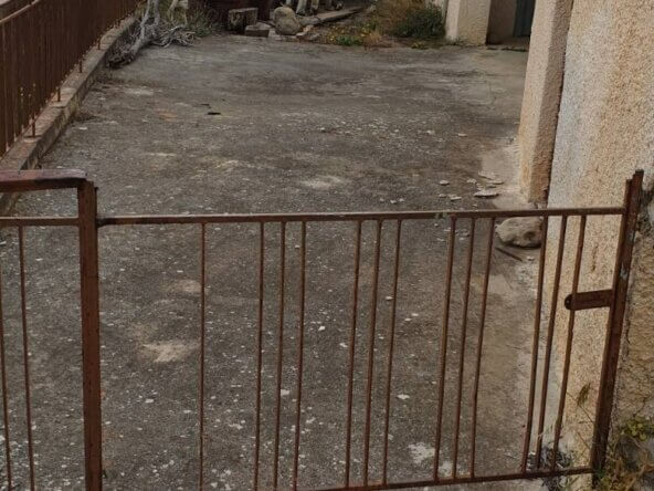 Old house in Shinokapsala