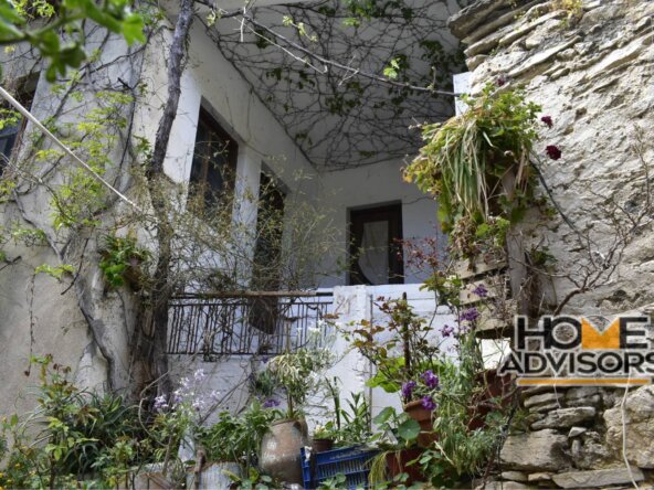 120 sqm stonebuilt house in the village of oreino