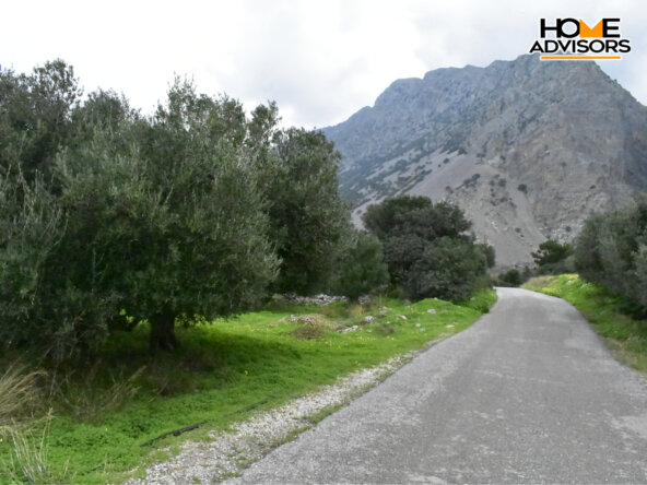 2000 sqm plot in the area of Monastiraki