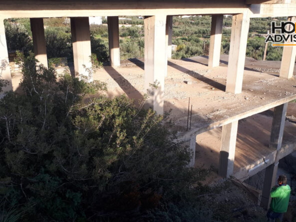 300 sqm building in a 4000 sqm plot in Koutsounari