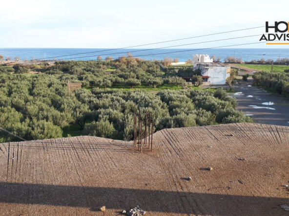 300 sqm building in a 4000 sqm plot in Koutsounari