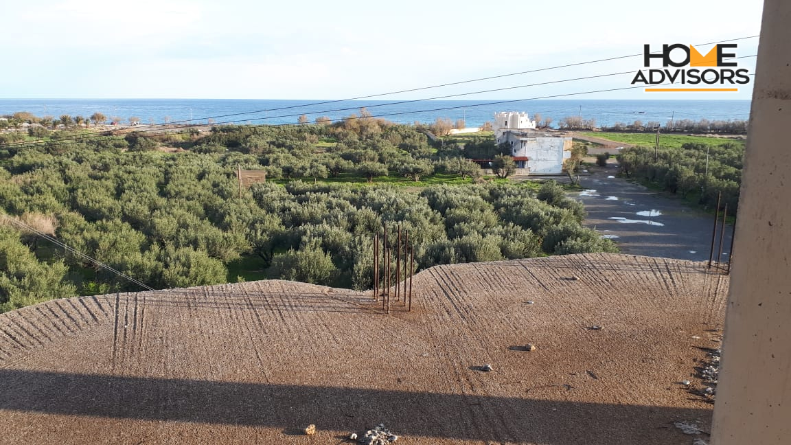 300 sqm building in a 4000 sqm plot in Koutsounari