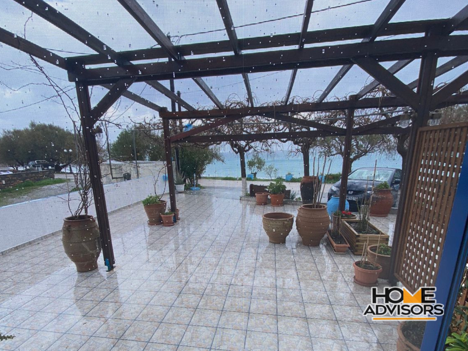 Studios & Apartments in the village of Makris Gialos | Crete