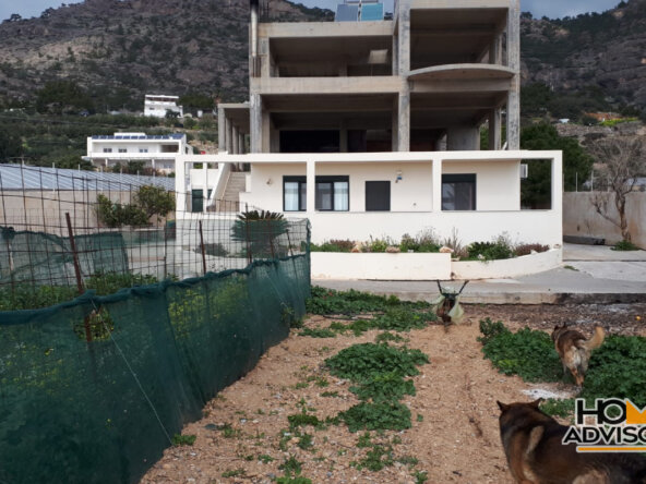 160 sqm Villa in the seaside village of Mavros Kolimbos