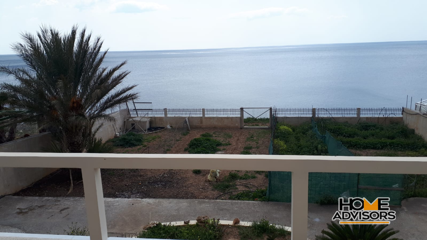 160 sqm Villa in the seaside village of Mavros Kolimbos