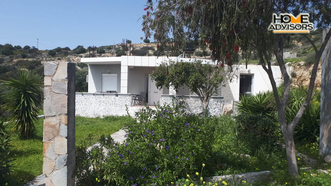 120 sqm House in a 4000 sqm Plot 3km from Ierapetra