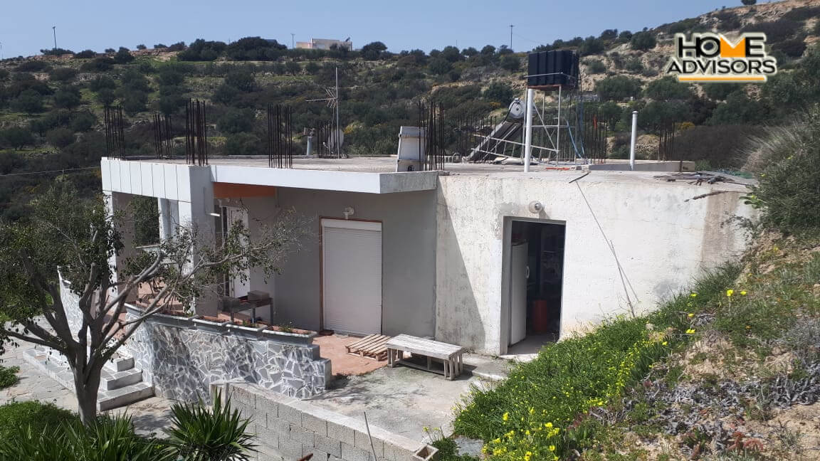 120 sqm House in a 4000 sqm Plot 3km from Ierapetra