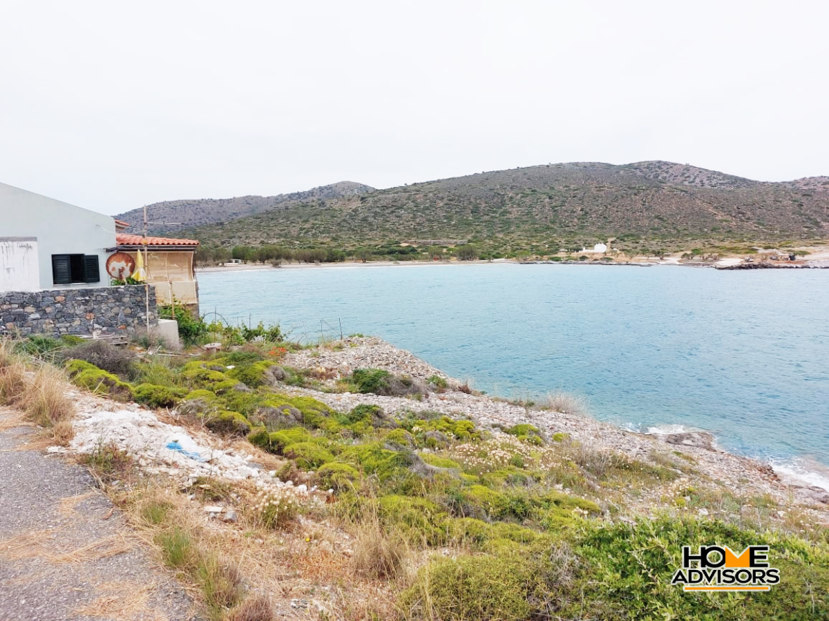 6500 sqm waterfront plot in Tholos Kavousiou