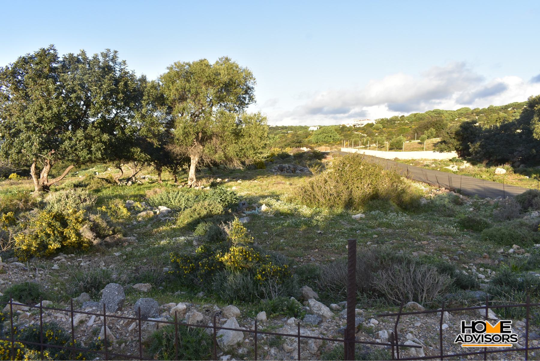 5700 sqm plot with panoramic view in the village of Gerani, Rethymno