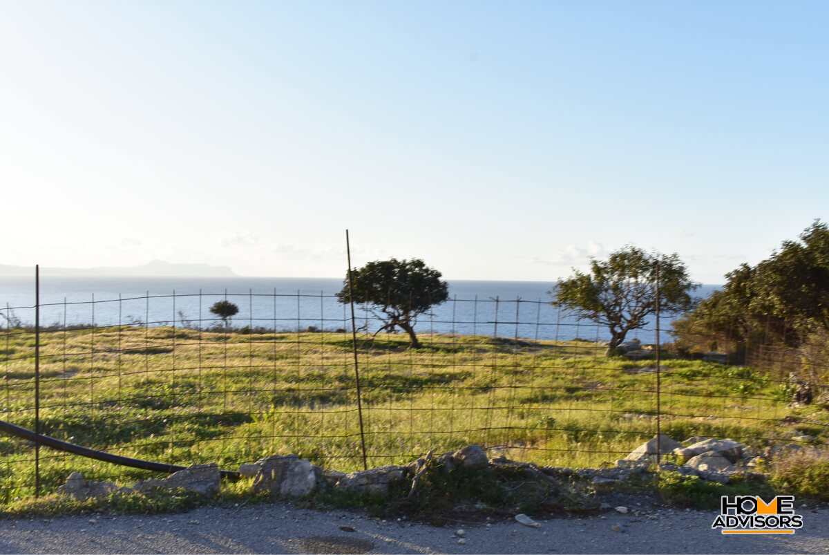 5000 sqm plot with amazing view near the city of Rethymno