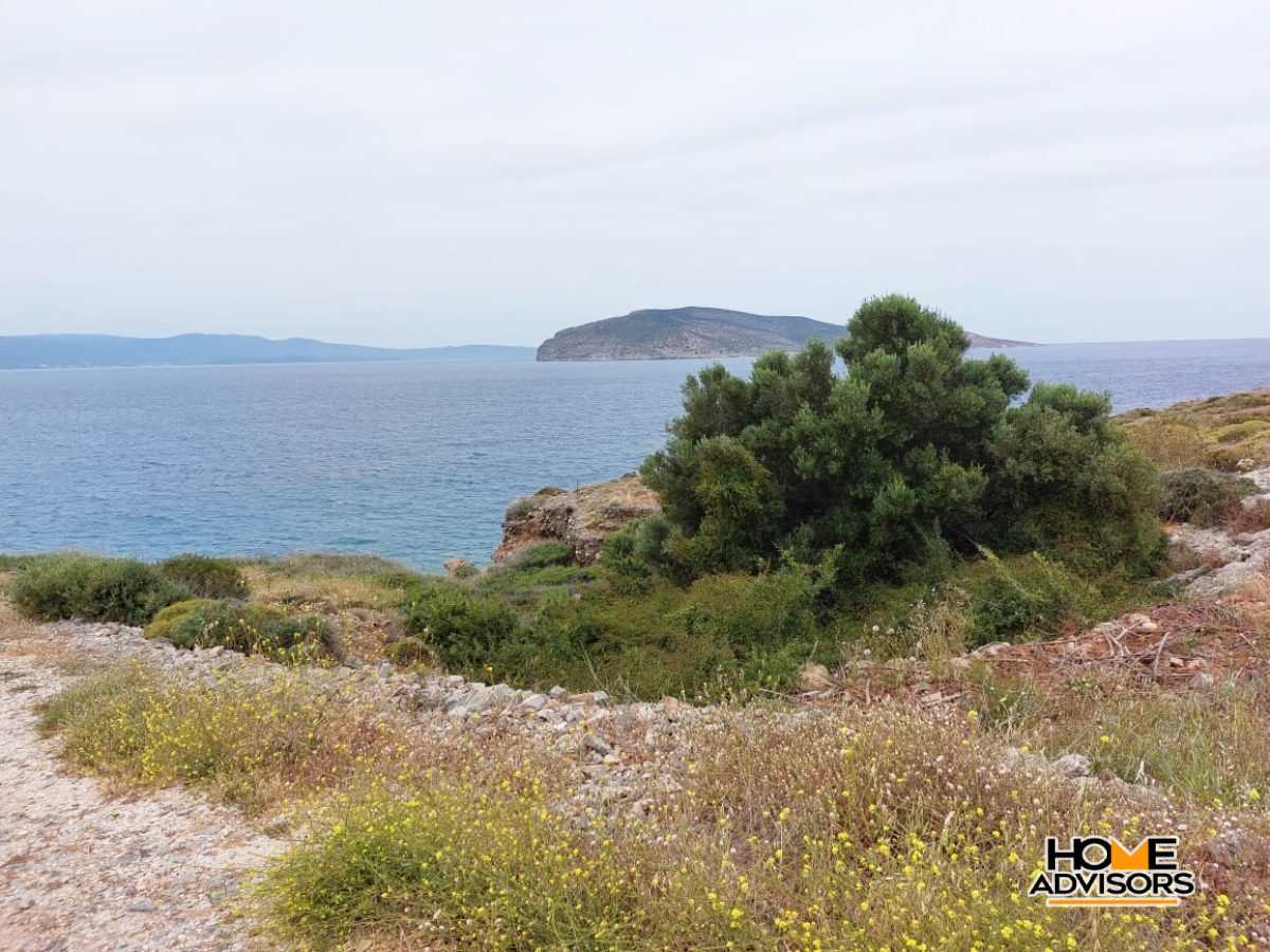 6500 sqm waterfront plot in Tholos Kavousiou