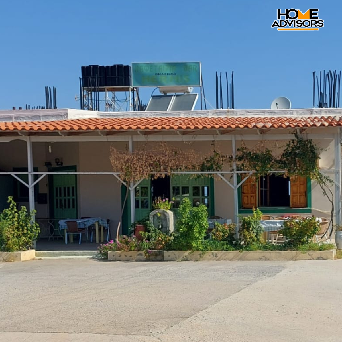 300 sqm building in a 1230 sqm plot in Mohlos