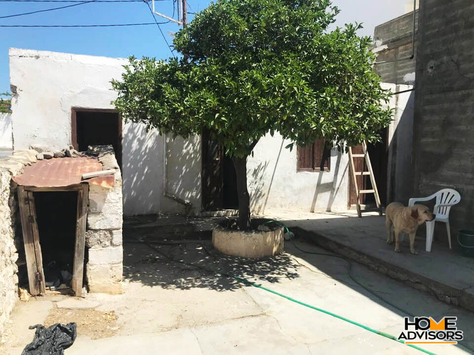 100 sqm old mansion in the city of Ierapetra