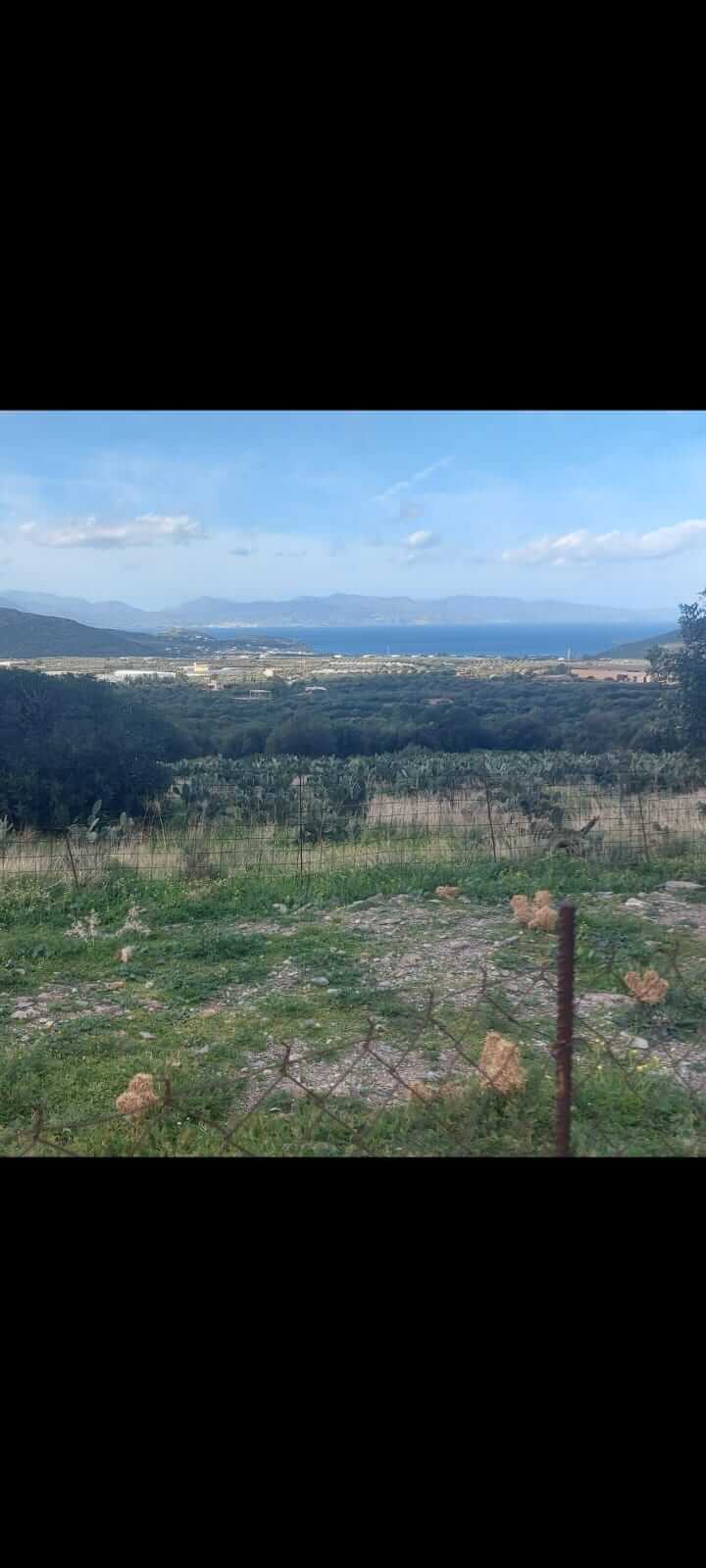 Plot in Monastiraki